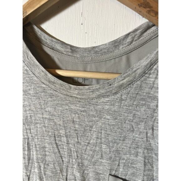 Ann Taylor Loft Womens Gray Semi Sheer Sleeveless Tank Top Pocket T Medium. - Picture 3 of 6